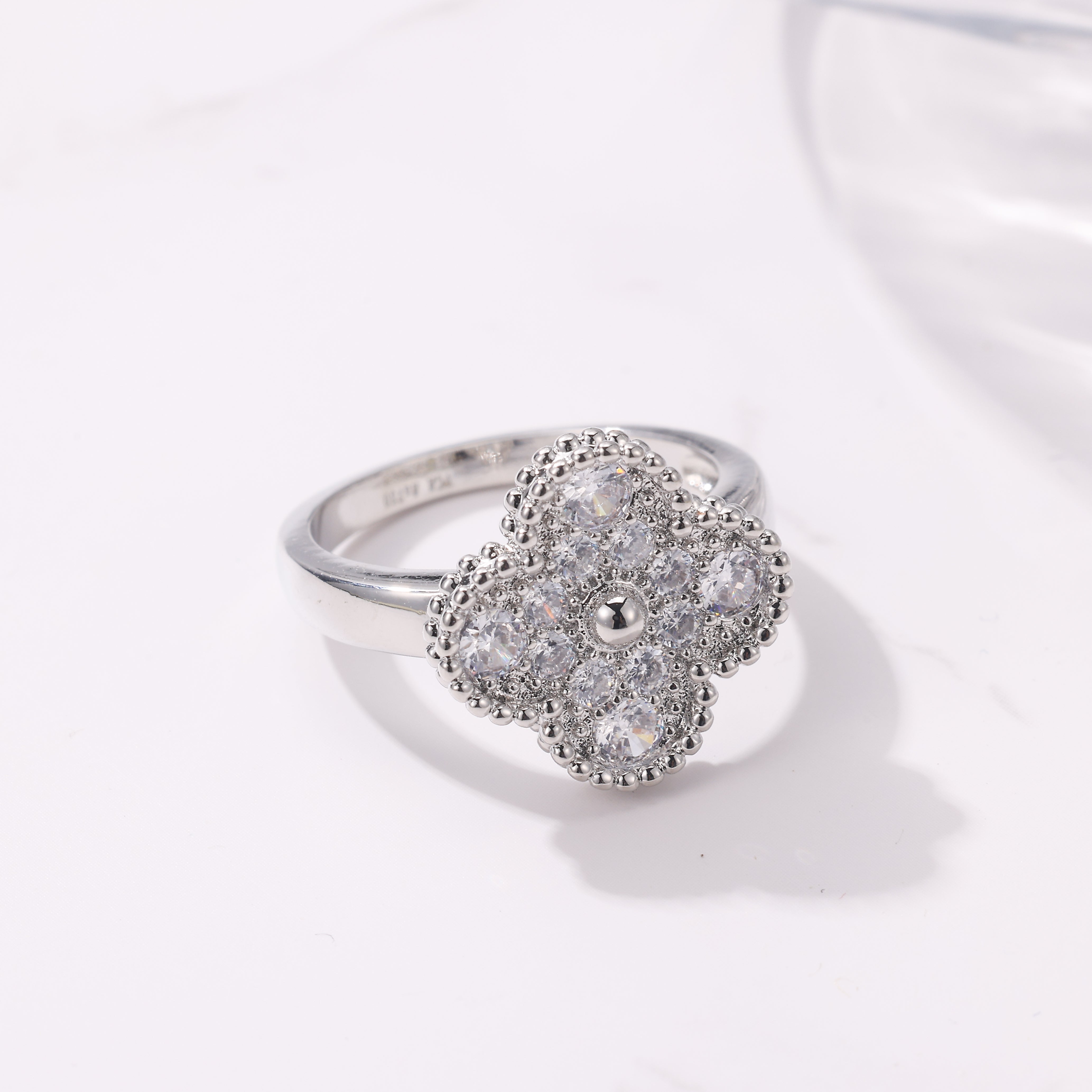 Four Leaf Cover Ring